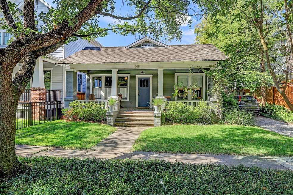 945 Highland St, Houston, TX 77009 - photo 1
