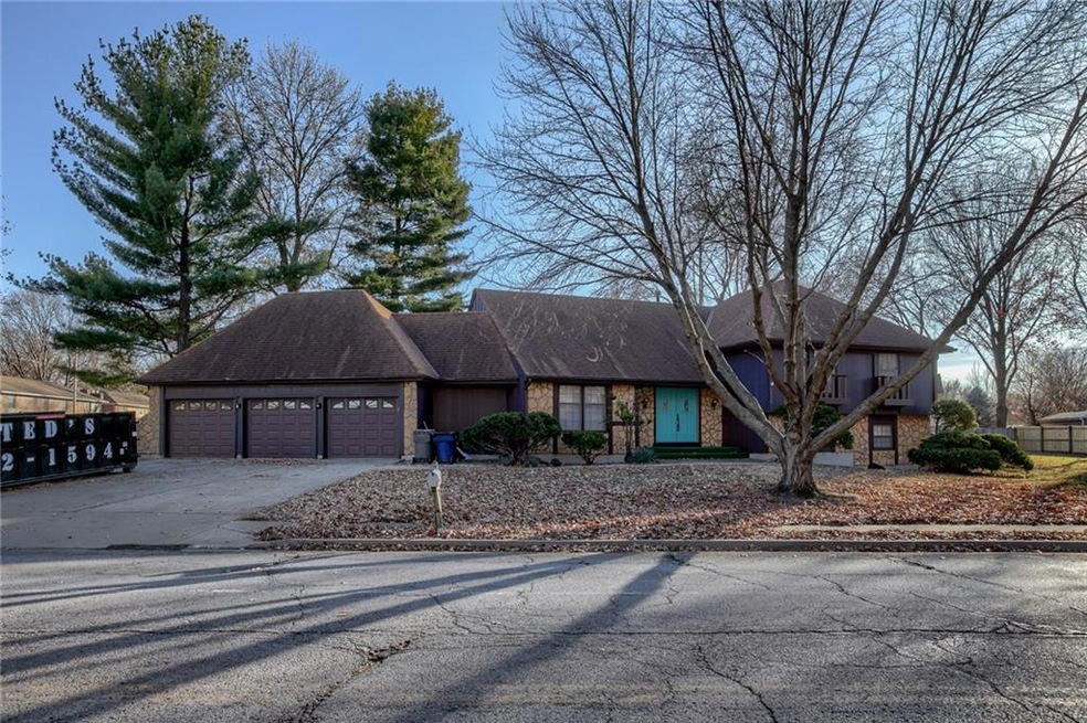 1504 NW Ashton Dr, Blue Springs, MO 64015 - photo 1