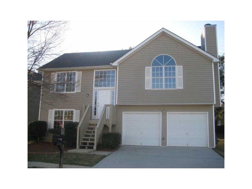 Exterior Front. Beautifully Renovated Split-Foyer 