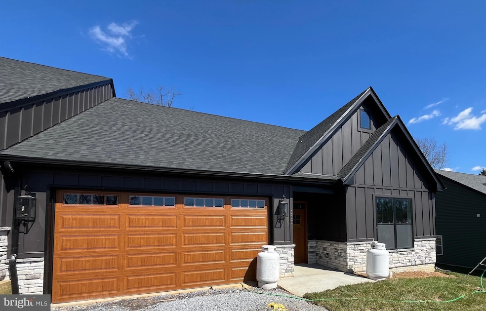 5 Lowe Dr, Shepherdstown, WV 25443 - photo 1