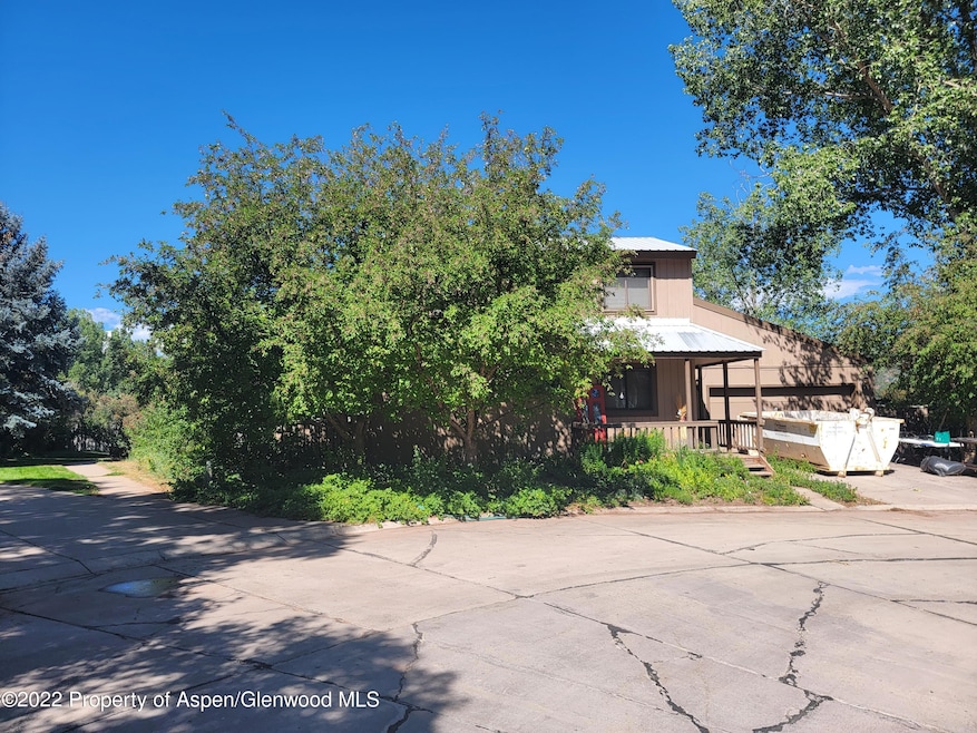 407 exterior photo