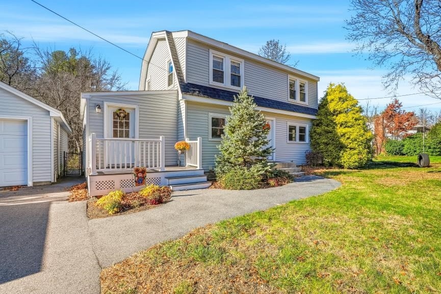 49 Grove St, Upton, MA 01568 - photo 1