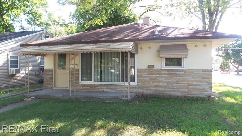 22900 Rosewood St, Oak Park, MI 48237 - photo 1