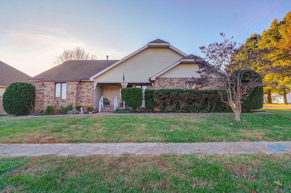 2209 S Golden Ave-2