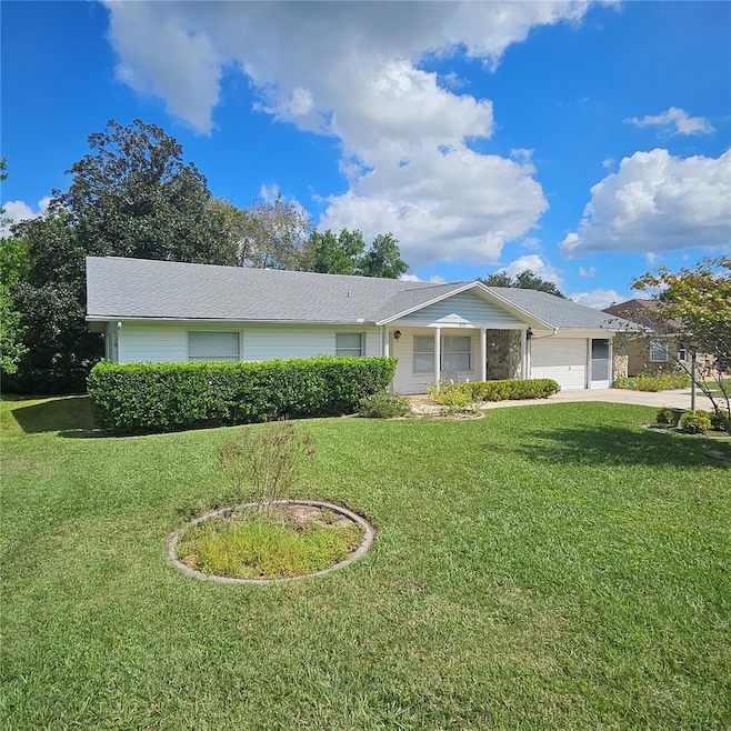 879 W Beak Rush Ln, Beverly Hills, FL 34465 - photo 1