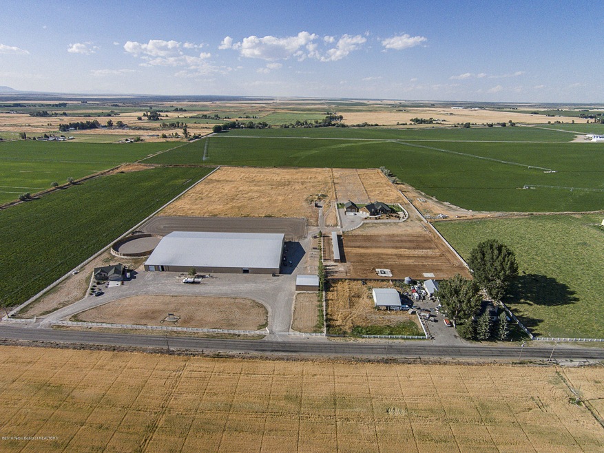 258 W 350 N, Blackfoot, ID 83221 - photo 1