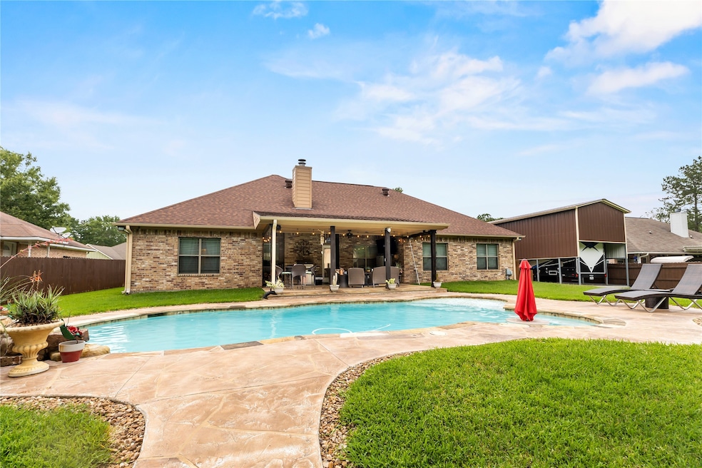 289 Hunters Glen Dr, Lufkin, TX 75904 - photo 1