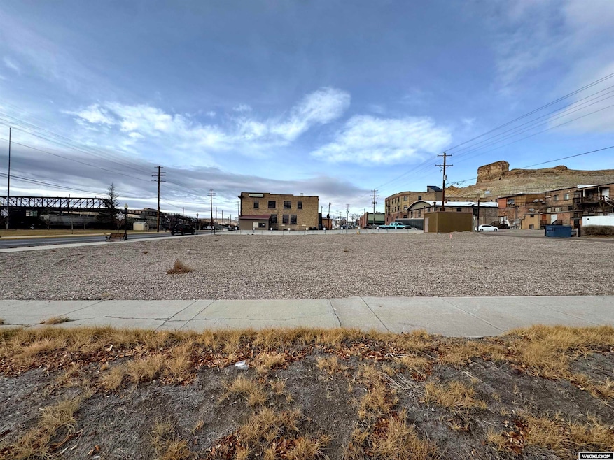 61 N 2nd St, Green River, WY 82935 - photo 1