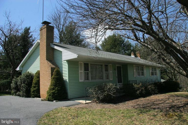 2519 Chestnut Grove Rd, Sharpsburg, MD 21782 - photo 1