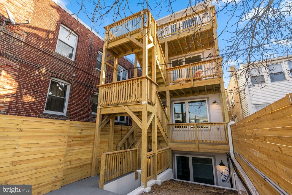 431 Kenyon St NW unit 1, Washington, DC 20010 - photo 1