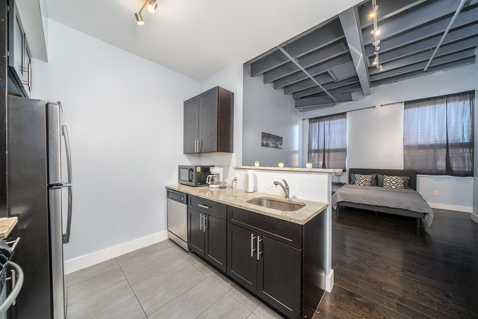 235 Orient Ave unit 5, Jersey City, NJ 07305 - photo 1