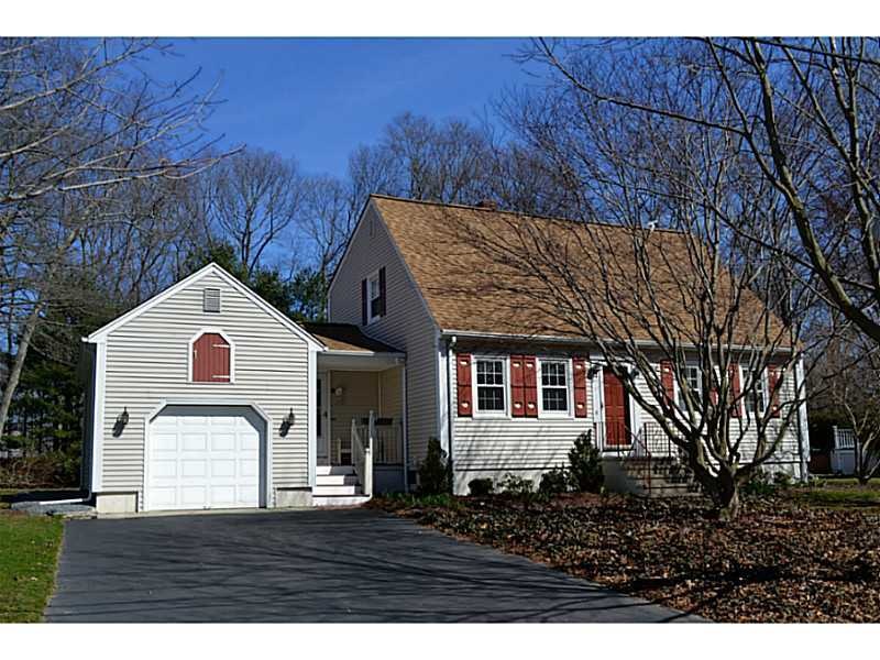 11 Fern Dr, Warren, RI 02885 - photo 1