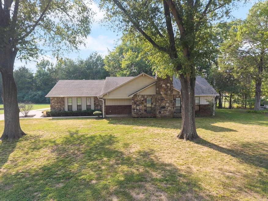 For Sale $299,000 • Co-Listing Agent