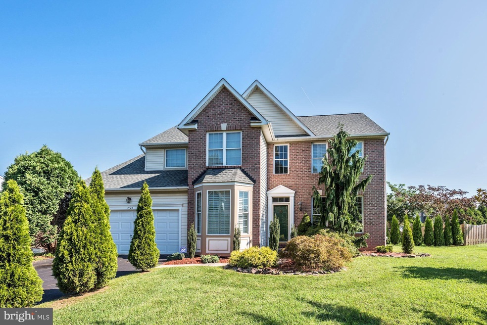 792 Sussex Ct, Sykesville, MD 21784 - photo 1