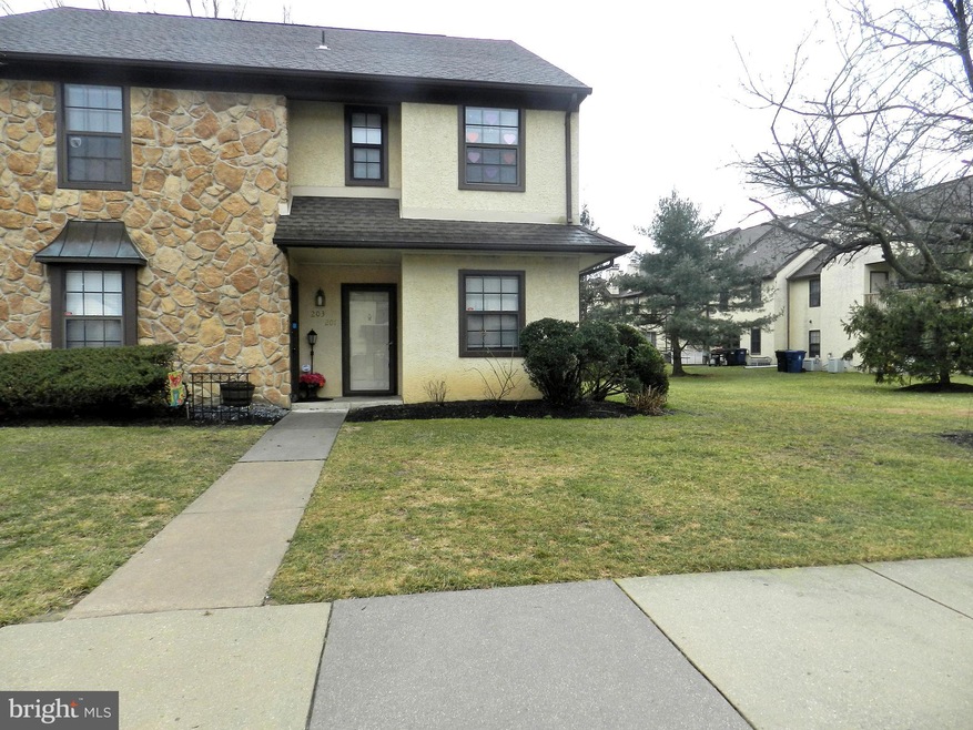 201 Allens Ln unit 15, Mullica Hill, NJ 08062 - photo 1