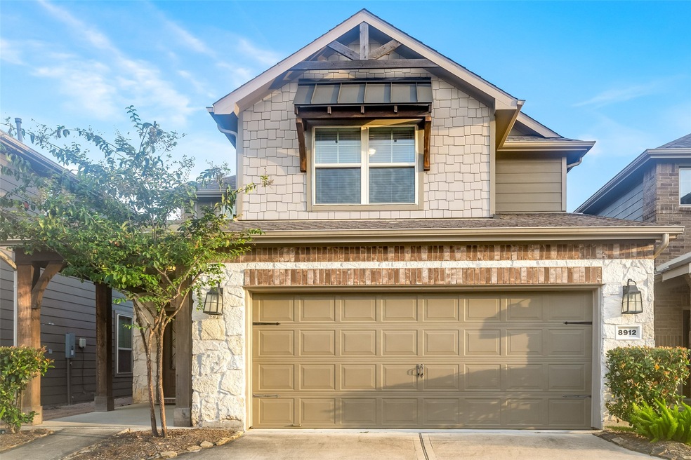 8912 Live Oak Grove Ln, Houston, TX 77080 - photo 1