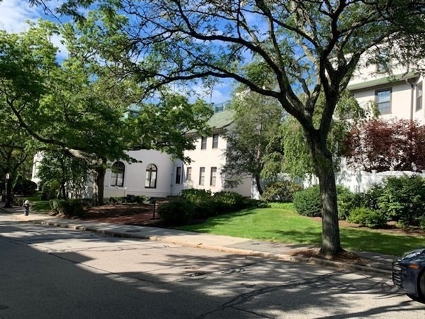 227 Summit Ave unit E204, Brookline, MA 02446 - photo 1