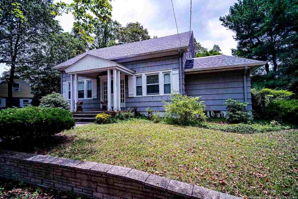 414 W New York Ave, Somers Point, NJ 08244 - photo 1