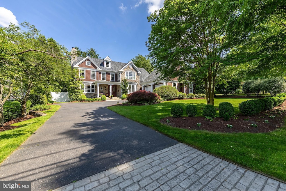 567 Chews Landing Rd, Haddonfield, NJ 08033 - photo 1