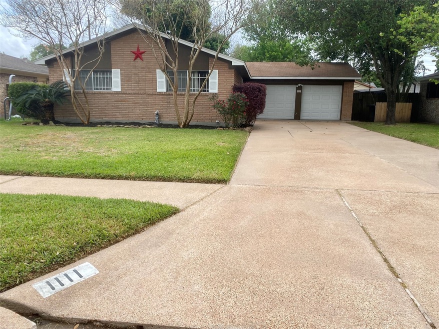 1111 Helms Rd, Houston, TX 77088 - photo 1