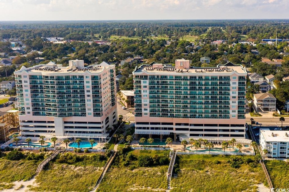 Bird's eye view of a pool area