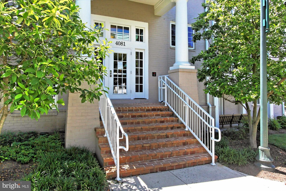 4081 S Four Mile Run Dr unit 403, Arlington, VA 22204 - photo 1