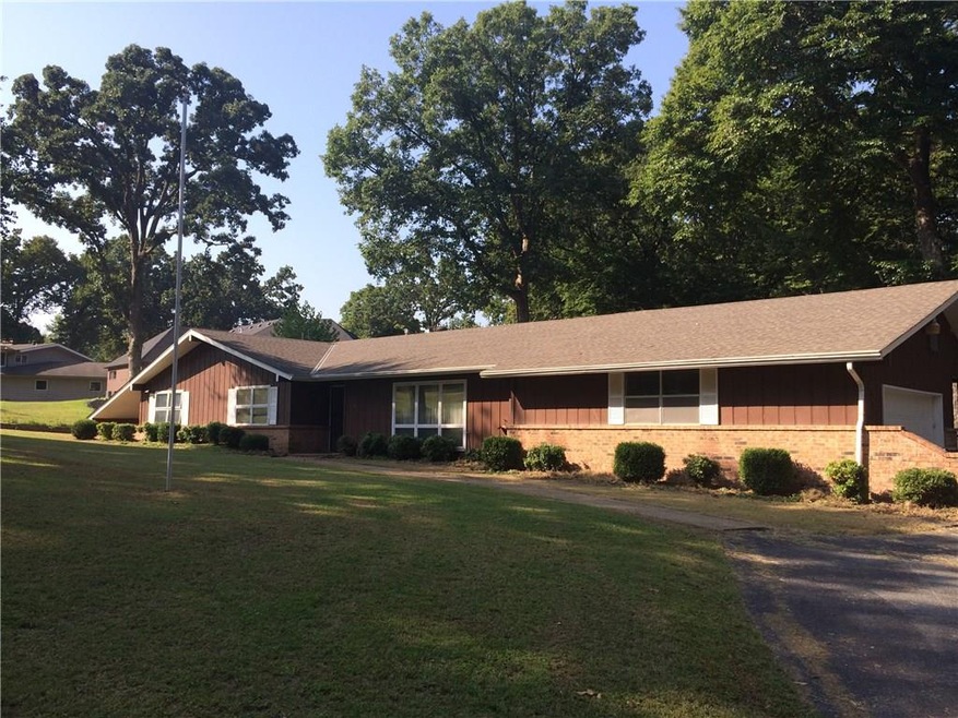 901 Trails End Ln, Bentonville, AR 72712 - photo 1