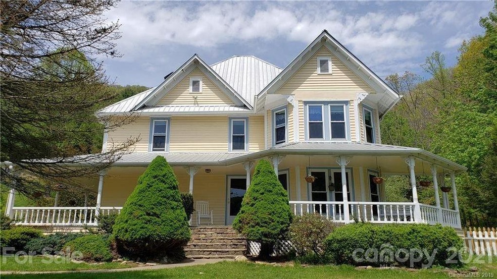 32 Hortons Creek Rd, Burnsville, NC 28714 - photo 1