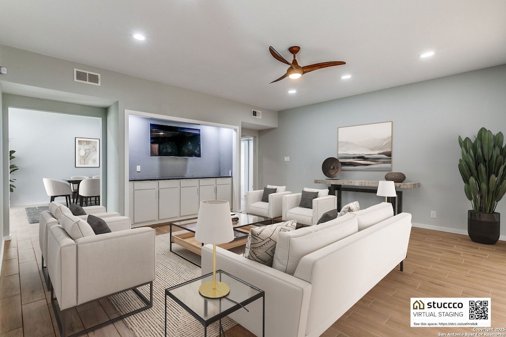 3678 Hidden Dr unit 604, San Antonio, TX 78217 - photo 1