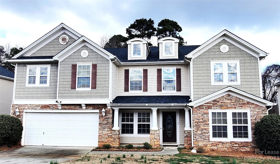 Beautiful home in Versage neighborhood in desirable Mint Hill