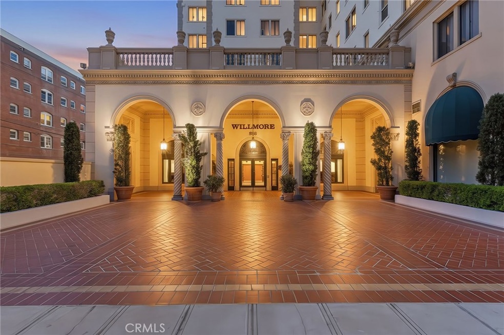 Willmore Apartments unit 301, Long Beach, CA 90802 - photo 1