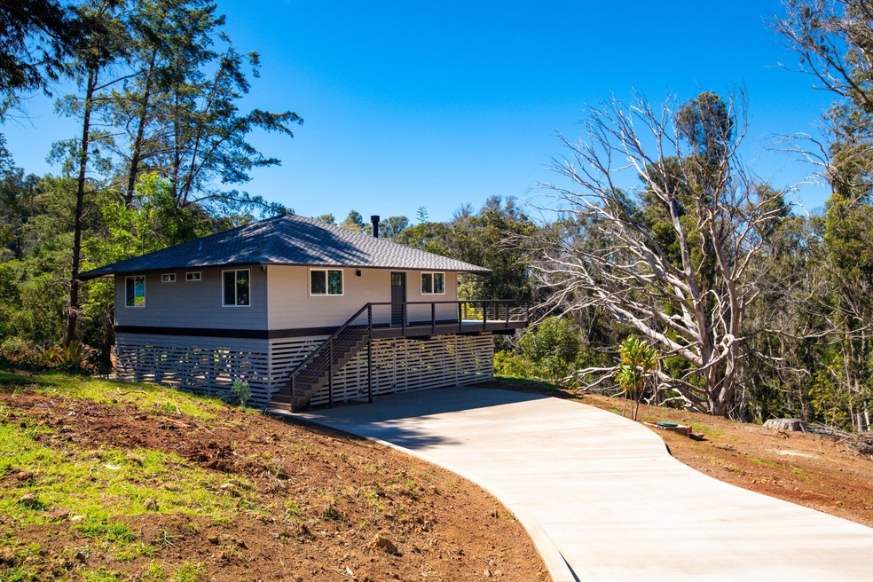 1064 Ehu Rd unit B, Makawao, HI 96768 - photo 1