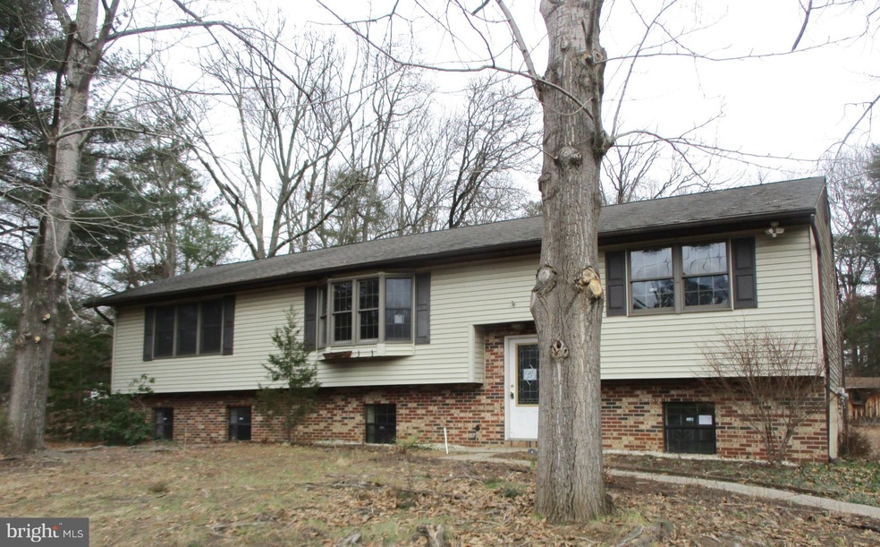 211 Hampton Ave, Mantua, NJ 08051 - photo 1