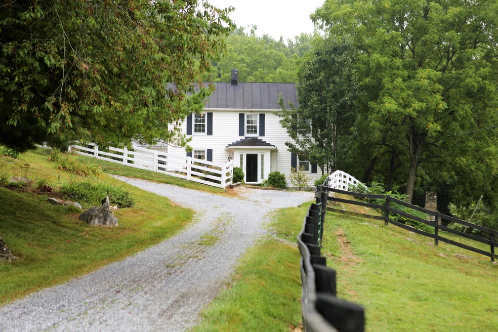 3832 Old Greenville Rd, Staunton, VA 24401 - photo 1