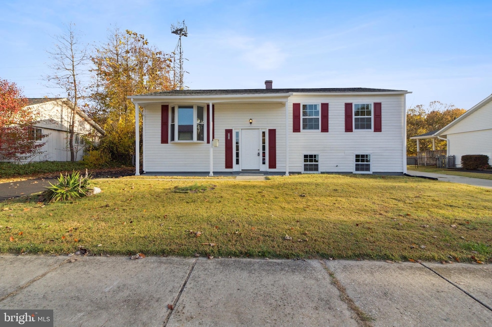 908 Genine Dr, Glen Burnie, MD 21060 - photo 1