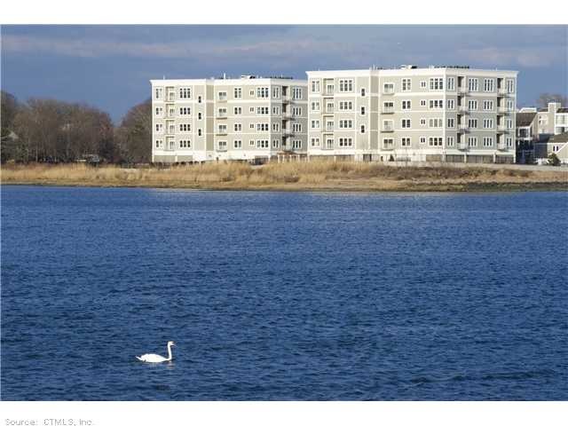 200 Harbour Close unit 203, New Haven, CT 06519 - photo 1