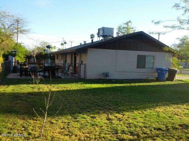 Home (Corner lot)