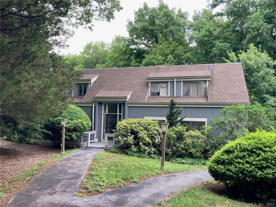 514 Heritage Village unit B, Southbury, CT 06488 - photo 1