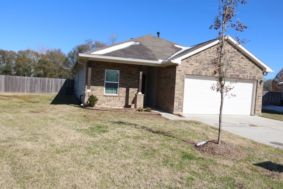 819 Junction Point Ln, Tomball, TX 77375 - photo 1