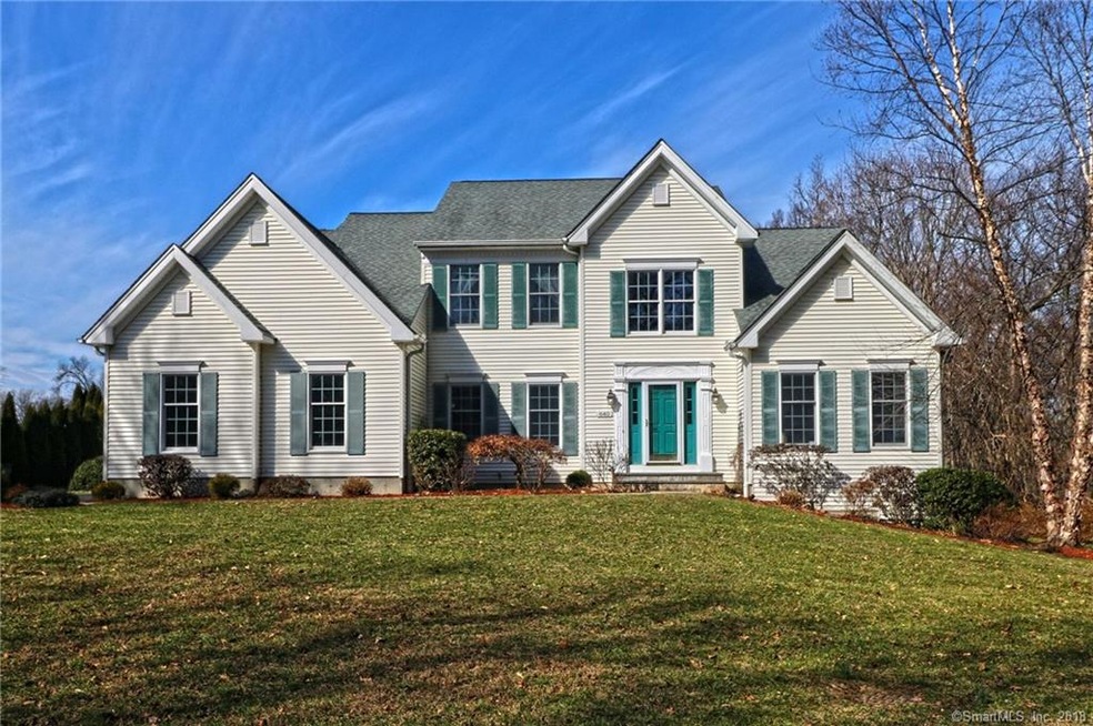 640 Ridge Rd, Orange, CT 06477 - photo 1