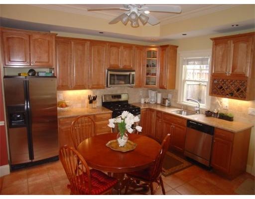 241 K St unit 1, Boston, MA 02127 - photo 1