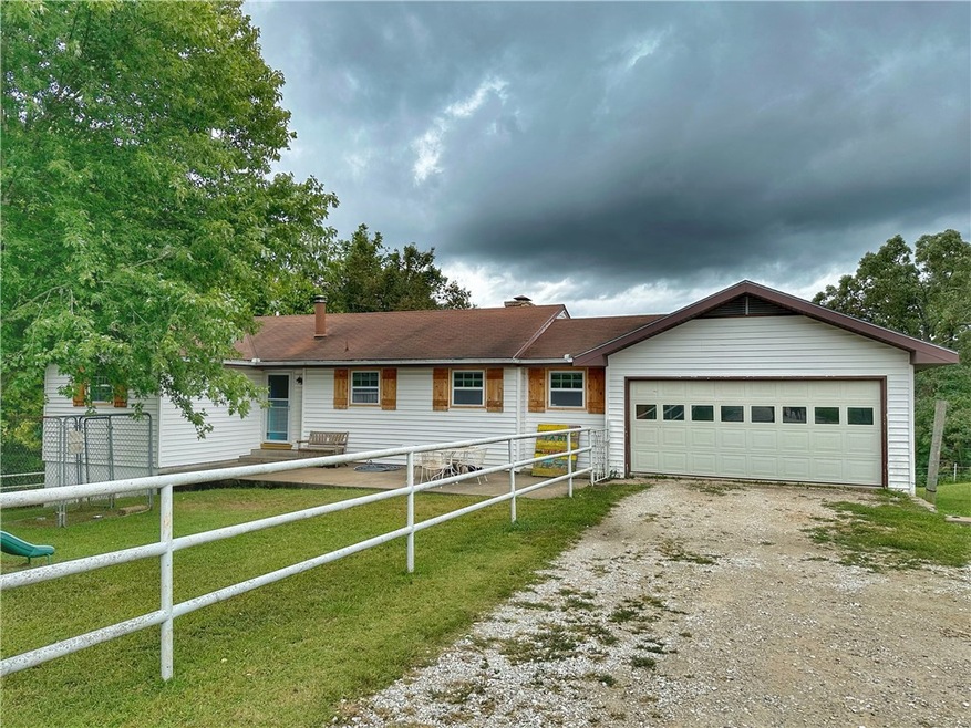 Sold $305,000