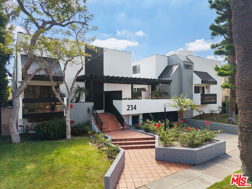 234 S Tower Dr unit 2, Beverly Hills, CA 90211 - photo 1