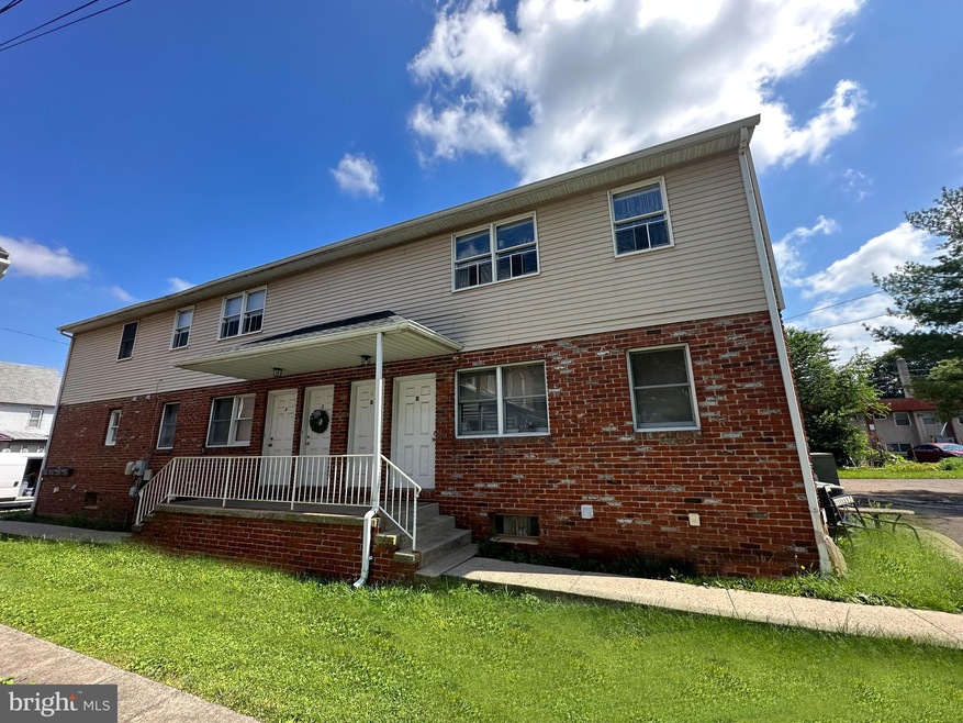 521 N Broad St unit B, Lansdale, PA 19446 - photo 1