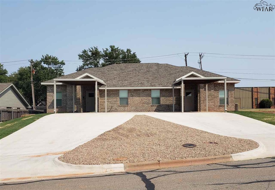 1506 Hursh Ave unit B, Wichita Falls, TX 76302 - photo 1