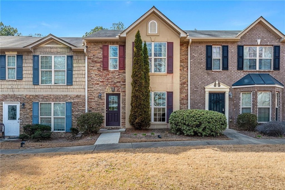 Multi unit property with a front lawn