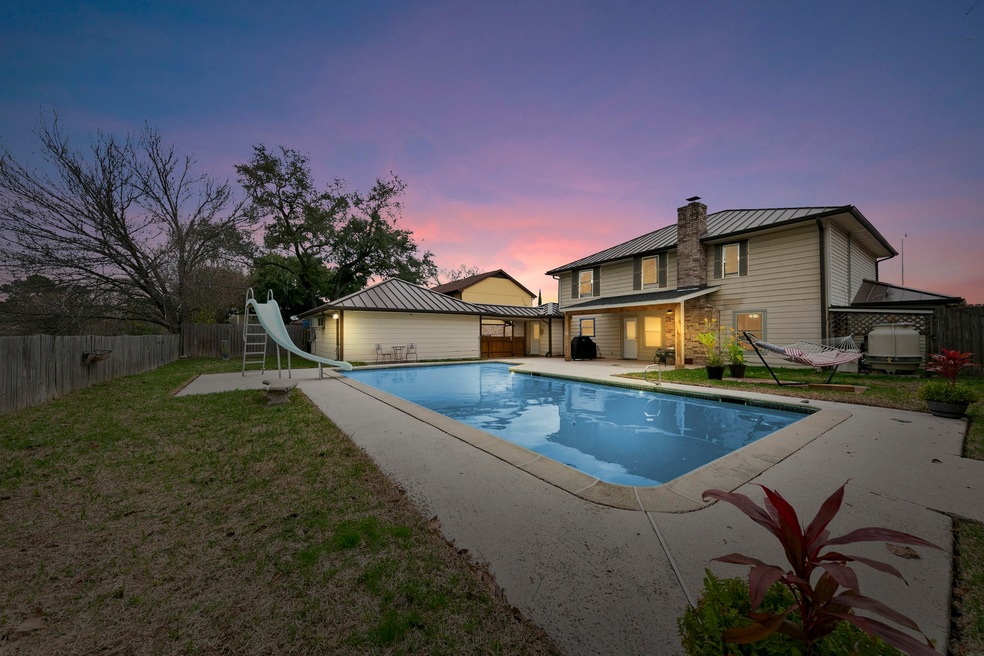 7911 Antoine Dr, Houston, TX 77088 - photo 1