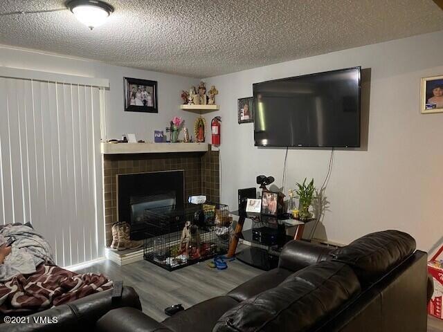 LivingRoom3