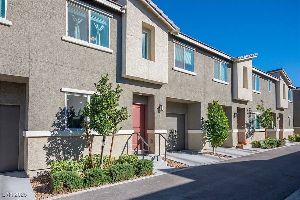 12236 Glass Desert Rd unit 2, Las Vegas, NV 89183 - photo 1