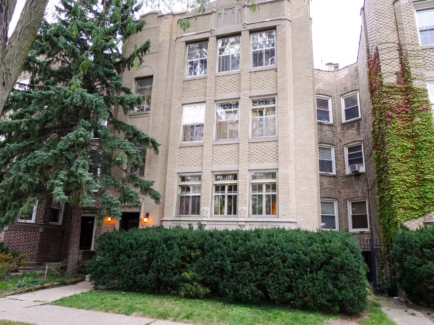 6117 N Fairfield Ave unit 3, Chicago, IL 60659 - photo 1